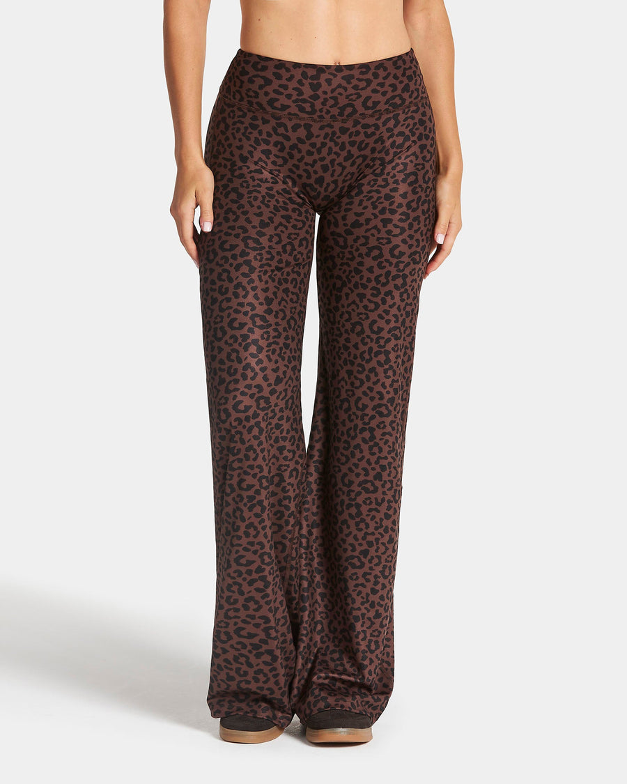 Pantalon à jambe droite standard Allrounder « Léopard Walnut »
