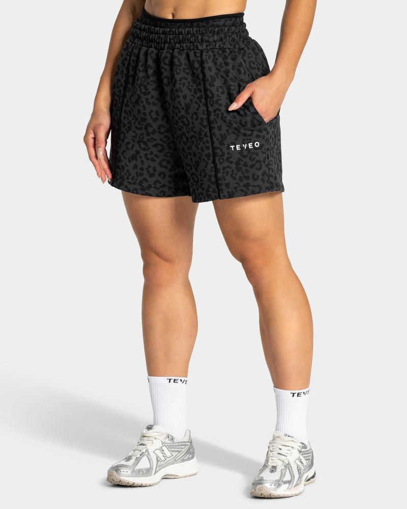 Short oversize Contrastline « Léopard noir »