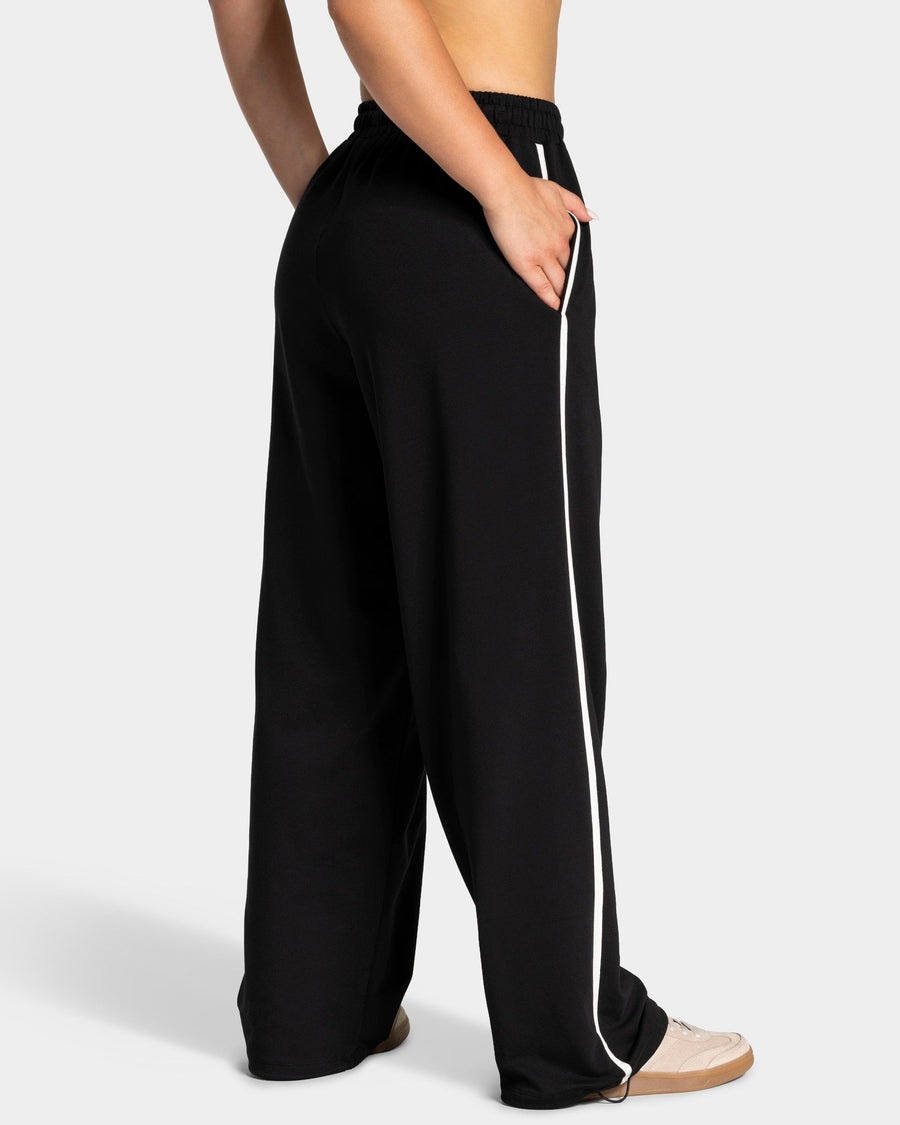 Pantalon de jogging Wide Leg coupe longue Soft « Noir »