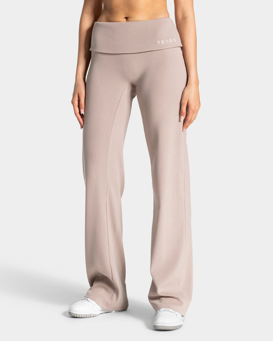 Pantalon côtelé à jambe droite standard Soft Foldover « Cappuccino »