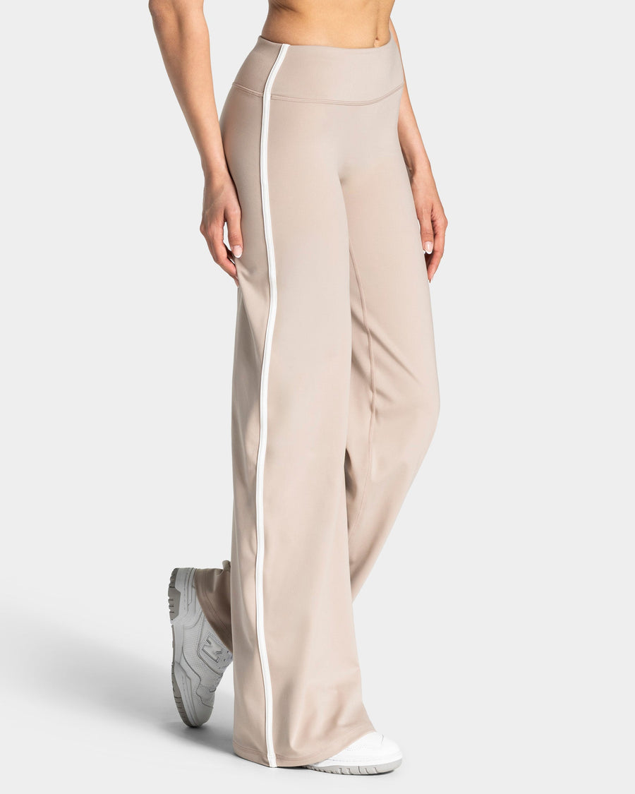 Pantalon à jambe droite standard Soft « Cappuccino »